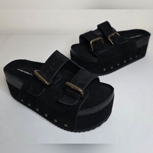 Intentionally Blank Platform Chunky Buckle Suede Cooper-2 Sandals - Size 7.5